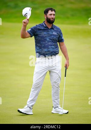 L'Espagnol Jon Rahm célèbre un birdie le 18e jour de l'Open au Royal Liverpool, Wirral. Date de la photo : Samedi 22 juillet 2023. Banque D'Images