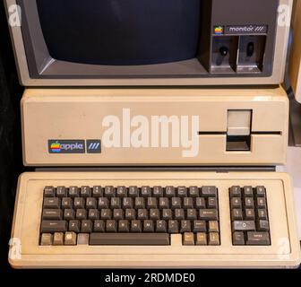 New York, USA - avril 2022 : ordinateur Apple III exposé. Apple III est un ordinateur personnel axé sur les affaires produit par Apple Computer et publié Banque D'Images