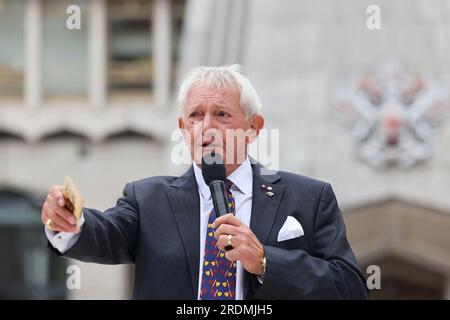 Londres, Royaume-Uni 22 juillet 2023. Samedi matin, à Square Mile de Londres, nous sommes restés au sec pour le marquage annuel des chariots historiques, où chaque carr et chariot, et chaque véhicule, du vintage à l'électrique, est marqué avec les armoiries de la ville. La cérémonie au Guildhall a été dirigée par Andrew Turner, le Maître Carman, et Nicholas Lyons, très honorable Lord Maire. Crédit : Monica Wells/Alamy Live News Banque D'Images