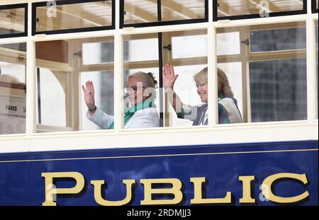 Londres, Royaume-Uni 22 juillet 2023. Samedi matin, à Square Mile de Londres, nous sommes restés au sec pour le marquage annuel des chariots historiques, où chaque carr et chariot, et chaque véhicule, du vintage à l'électrique, est marqué avec les armoiries de la ville. La cérémonie au Guildhall a été dirigée par Andrew Turner, le Maître Carman, et Nicholas Lyons, très honorable Lord Maire. Crédit : Monica Wells/Alamy Live News Banque D'Images