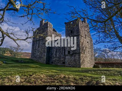 Le château de Carnasserie (également orthographié Carnassarie) est une tour en ruine du 16e siècle près de Kilmartin, Argyll, en Écosse Banque D'Images