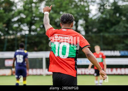 Weurt, Allemagne. 22 juillet 2023. WEURT, ALLEMAGNE - JUILLET 22 : Sontje Hansen de N.E.C. célébrant le match amical de pré-saison entre N.E.C. et Altrincham FC au Sportpark de Kamp le 22 juillet 2023 à Weurt, Allemagne (photo de Broer van den Boom/Orange Pictures) crédit : Orange pics BV/Alamy Live News Banque D'Images