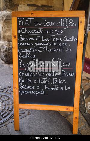 Tableau de menu de restaurant à Aix en Provence France Banque D'Images