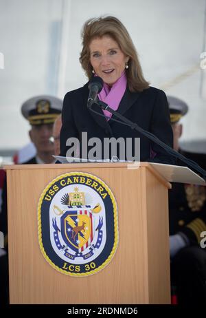 Sydney, Australie. 22 juillet 2023. ÉTATS-UNIS Caroline Kennedy, ambassadrice en Australie, prononce une allocution lors de la cérémonie de mise en service de l'USS Canberra, le 22 juillet 2023 à Sydney, en Australie. Crédit : MC1 Mark Faram/US Navy photo/Alamy Live News Banque D'Images