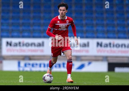 Chesterfield, Royaume-Uni. 22 juillet 2023. Alex Gilbert #14 de Middlesbrough lors du match amical de pré-saison Real Betis vs Middlesbrough au SMH Group Stadiumact Stadium, Chesterfield, Royaume-Uni, le 22 juillet 2023 (photo de Ryan Crockett/News Images) à Chesterfield, Royaume-Uni le 7/22/2023. (Photo de Ryan Crockett/News Images/Sipa USA) crédit : SIPA USA/Alamy Live News Banque D'Images