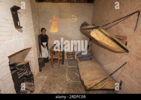 Angleterre, Sussex, East Sussex, Rye, Rye Castle Museum aka Ypres Tower, exposition de la cellule de prison des femmes Banque D'Images