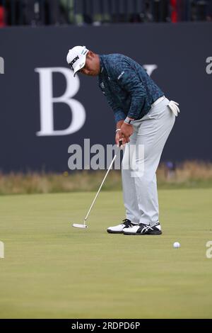 Le Japonais Hideki Matsuyama putts lors de la 3e journée du British Open Golf Championship 2023 au Royal Liverpool Golf Club à Wirral, en Angleterre, le 22 juillet 2023. Crédit : Koji Aoki/AFLO SPORT/Alamy Live News Banque D'Images