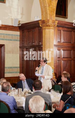 Joshua Levine ; The Oldie Literary Lunch 18-07-23, Harry Mount ; The National Liberal Club ; London ; Neil Spence Photography; Banque D'Images