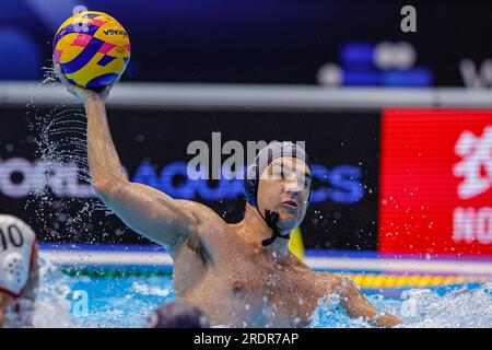 Fukuoka, Japon. 23 juillet 2023. FUKUOKA, JAPON - JUILLET 23 : Nikola Jaksic de Serbie lors du match crossover des Championnats du monde aquatiques 2023 entre le Japon et la Serbie le 23 juillet 2023 à Fukuoka, Japon (photo d'Albert Ten Hove/Orange Pictures) crédit : Orange pics BV/Alamy Live News Banque D'Images