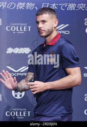 Osaka, Japon. 23 juillet 2023. Membre de l'équipe de France de football du Paris Saint-Germain (PSG), le défenseur français Lucas Hernandez, récemment rejoint, réagit aux journalistes lors d'une conférence de presse à Osaka, dans l'ouest du Japon, le dimanche 23 juillet 2023. Le PSG aura un match de pré-saison contre l’saoudien Al Nassr. (Photo de Yoshio Tsunoda/AFLO) crédit : AFLO Co. Ltd./Alamy Live News Banque D'Images