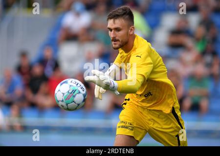 Mlada Boleslav, République tchèque. 23 juillet 2023. MATOUS TRMAL, gardien de but du FK Mlada Boleslav célèbre son but lors du 1e match le 23 juillet 2023 à Mlada Boleslav alors qu’ils battaient dans le match du premier tour du FK Jablonec 3:1. (Image de crédit : © Slavek Ruta/ZUMA Press Wire) USAGE ÉDITORIAL SEULEMENT! Non destiné à UN USAGE commercial ! Banque D'Images