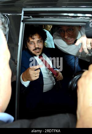 Milan, Italie. 23 juillet 2023. Milan - le chercheur égyptien Patrick Zaki a atterri à l'aéroport de Milan Malpensa usage éditorial uniquement crédit : Independent photo Agency/Alamy Live News Banque D'Images