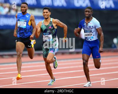 LONDRES, Royaume-Uni - 23 juillet 2023 : Wayde van Niekerk d'Afrique du Sud remporte l'épreuve du 400m masculin lors du London Athletics Meet, qui fait partie de la série de la Diamond League 2023 au London Stadium. Crédit : Craig Mercer/Alamy Live News Banque D'Images