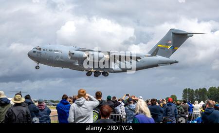 Boeing C-17a Globemaster III, arrivant à la RAF Fairford pour le Royal International Air Tattoo 2023. Banque D'Images