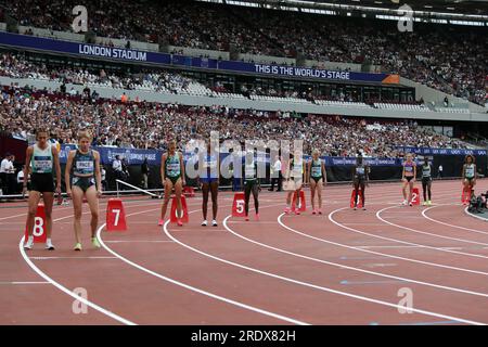 Londres, Royaume-Uni. 23 juillet 23. Au début de la finale du 800m féminin en 2023, IAAF Diamond League, Queen Elizabeth Olympic Park, Stratford, Londres, Royaume-Uni. Crédit : Simon Balson/Alamy Live News Banque D'Images