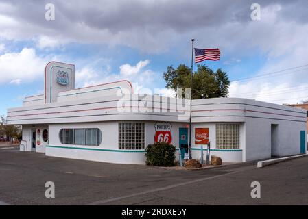 66 Diner, un restaurant de style des années 50 sur la route 66, la Mother Road, Central Avenue, à Albuquerque, Nouveau-Mexique, ÉTATS-UNIS. Banque D'Images