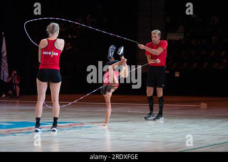 Finales du Championnat du monde de corde à sauter, Colorado Springs, Colorado, États-Unis. 23 juillet 2023. Double Néerlandais Single freestyle, équipe mixte de Belgique. Crédit : Casey B. Gibson/Alamy Live News Banque D'Images