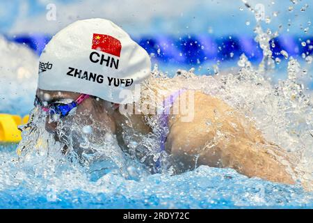 Fukuoka, Japon. 23 juillet 2023. Yufei Zhang, de Chine, participe à la demi-finale du 100m papillon féminin lors des 20e Championnats du monde de natation au Marine Messe Hall A à Fukuoka (Japon), le 23 juillet 2023. Crédit : Insidefoto di andrea staccioli/Alamy Live News Banque D'Images