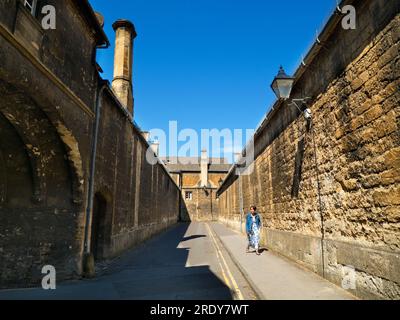 La ville historique d'Oxford abrite de nombreux sites célèbres, sites et universités.Mais tout aussi intéressant sont ses rues, ruelles et Banque D'Images