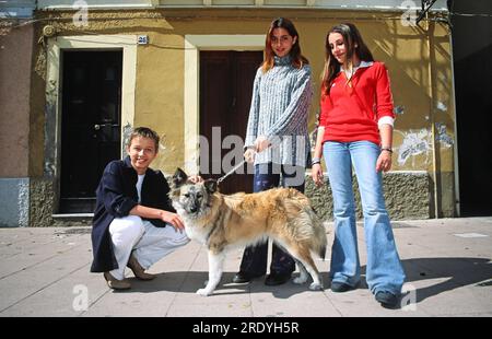 Michael Junior alias Michael Jr., bürgerlich Michael Verschuere, belgischer Kinderstar, fotografiert in den Straßen in einem Urlaub in Cagliari auf Sardinien, Italien 2002. Banque D'Images