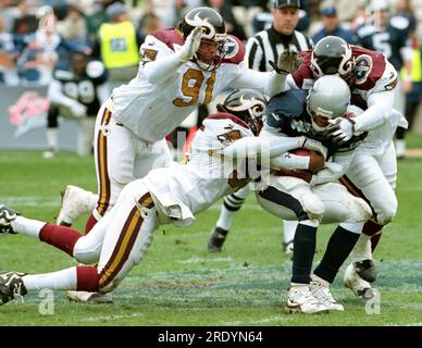 SCOTTISH CLAYMORES V RHEIN FIRE, MURRAYFIELD, 18/4/99. Le quartier de Claymores Dameyune Craig est pris en position. Banque D'Images