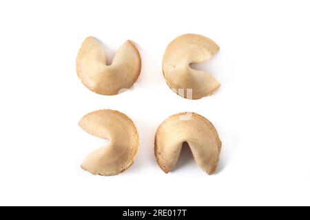 Modèle traditionnel chinois de biscuits de fortune isolé sur fond blanc Banque D'Images