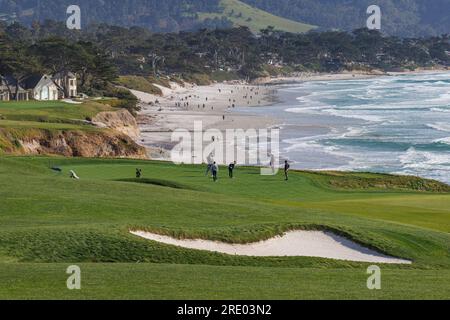 Spectaculaire parcours de golf au-dessus des falaises, USA, Californie, Pebble Beach, Monterey Banque D'Images