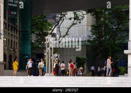 UOB Plaza à Raffles place sur le Boat Quay sur la rivière Singapour à Singapour. Banque D'Images