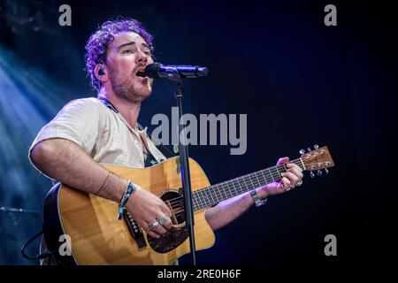 Odense, Danemark. 23rd, juin 2023. L'auteur-compositeur-interprète irlandais Cian Ducrot donne un concert live lors du festival de musique danois Tinderbox 2023 à Odense. (Crédit photo : Gonzales photo - Thomas Rasmussen). Banque D'Images