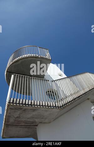 La plate-forme d'observation Sejlet / navigué, Esbjerg Strand, Danemark. Banque D'Images