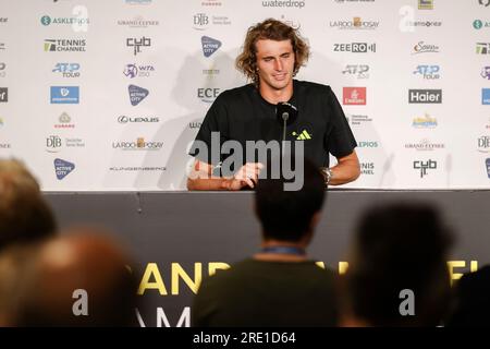 Hambourg, Allemagne. 24 juillet 2023. Tennis : Open d'Europe de Hambourg (tournoi ATP), Stade Rothenbaum. Alexander Zverev d'Allemagne parle lors d'une interview. Crédit : Frank Molter/dpa/Alamy Live News Banque D'Images
