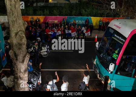 Adelaide, Aus. 24th July, 2023. Adelaide, Australia, July 24th 2023: Panama fans receive their team before the 2023 FIFA Womens World Cup Group F football match between Brazil and Panama at Hindmarsh Stadium in Adelaide, Australia. (Noe Llamas/SPP) Credit: SPP Sport Press Photo. /Alamy Live News Banque D'Images