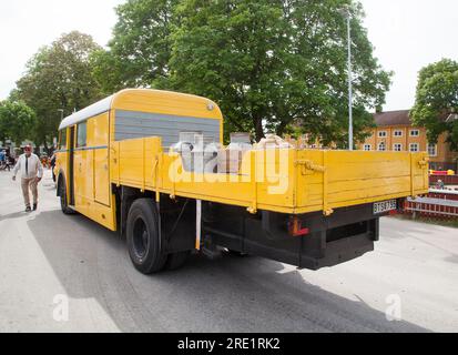 BUS ET CAMION un véhicule combiné qui a été utilisé par le bureau de poste suédois pour le trafic de passagers et de marchandises pendant la ronde postale dans le nord de la Suède, où la distance était longue et peu peuplée Banque D'Images