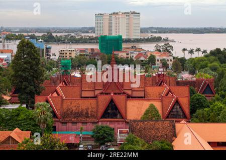 Phnom Penh, Cambodge - août 26 2018 : le Musée national du Cambodge est le plus grand musée d'histoire culturelle du Cambodge et est le principal du pays Banque D'Images