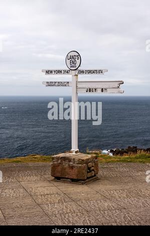 Panneau de signalisation Lands End Cornwall Banque D'Images