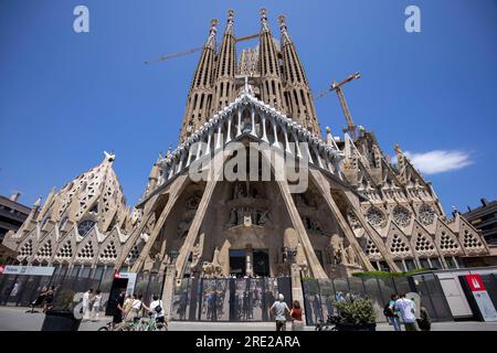 Barcelone, Espagne - 22 juillet 2023 : vue de la Sagrada Familia à Barcelone le 22 juillet 2023. Banque D'Images