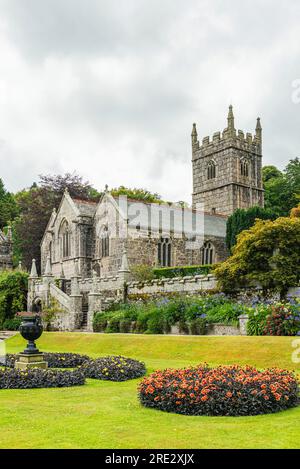 Église dans Lanhydrock House and Garden, Bodmin, Cornouailles, Angleterre, Royaume-Uni Banque D'Images