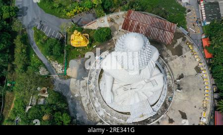 Vue du dessus du marbre de la tête du grand Bouddha à Phuket Banque D'Images