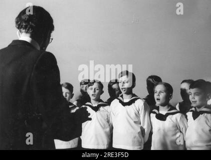 Vienna Boys' Choir, fondé en 1498, chœur autrichien de garçons, pratique de chœur avant la représentation, AUTORISATION-DROITS-SUPPLÉMENTAIRES-INFO-NON-AVAILABLE Banque D'Images