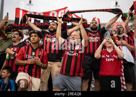 Fans de l'AC Milan lors du Soccer Champions Tour entre l'AC Milan et le Real Madrid, dimanche 23 juillet 2023, au Rose Bowl, à Pasadena, CA. Real Madrid Banque D'Images
