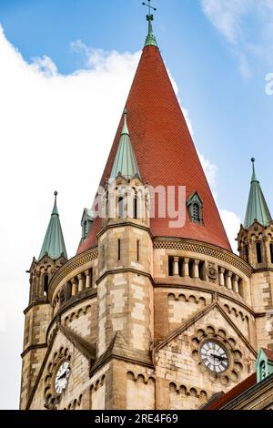 Église de François d'Assise - Église catholique romaine du Jubilé impérial. 26 mai 2023, Autriche, Vienne. Banque D'Images