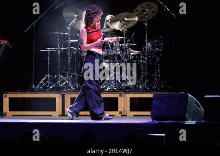 Florence, Italie. 24 juillet 2023. Madame, pseudonyme de Francesca Calearo, est une auteure-compositrice et rappeuse italienne, en concert à Florence Credit : Independent photo Agency/Alamy Live News Banque D'Images