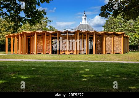 Serpentine Gallery Pavilion 2023 conçu par Lina Ghotmeh Londres Royaume-Uni Banque D'Images