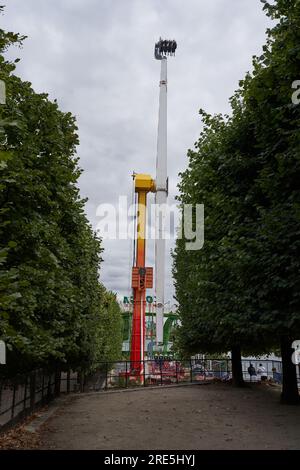 Paris, France - 13 juillet 2023 - le jardin des Tuileries à Paris en été Banque D'Images