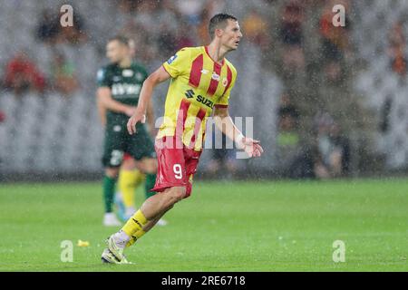 Kielce, Pologne. 24 juillet 2023. L'entraîneur Jacek Magiera de Slask Wroclaw vu lors du match de football polonais PKO Ekstraklasa League 2023/2024 entre Korona Kielce et Slask Wroclaw au stade Kielce Suzuki Arena. Score final ; Korona Kielce 1:1 Slask Wroclaw. Crédit : SOPA Images Limited/Alamy Live News Banque D'Images