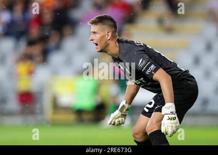 Kielce, Pologne. 24 juillet 2023. L'entraîneur Jacek Magiera de Slask Wroclaw vu lors du match de football polonais PKO Ekstraklasa League 2023/2024 entre Korona Kielce et Slask Wroclaw au stade Kielce Suzuki Arena. Score final ; Korona Kielce 1:1 Slask Wroclaw. Crédit : SOPA Images Limited/Alamy Live News Banque D'Images