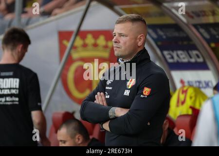 Kielce, Pologne. 24 juillet 2023. L'entraîneur Kamil Kuzera de Korona Kielce vu lors du match de football polonais PKO Ekstraklasa League 2023/2024 entre Korona Kielce et Slask Wroclaw au stade Kielce Suzuki Arena. Score final ; Korona Kielce 1:1 Slask Wroclaw. Crédit : SOPA Images Limited/Alamy Live News Banque D'Images