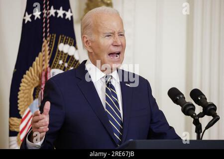 Washington, États-Unis. 25 juillet 2023. Le président Joe Biden annonce de nouvelles initiatives pour élargir l'accès aux soins de santé mentale pour les Américains dans la salle est de la Maison Blanche le 25 juillet 2023 à Washington, DC (photo de Samuel Corum/Pool/ABACAPRESS.COM) crédit : Abaca Press/Alamy Live News Banque D'Images