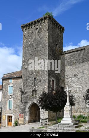 La Commanderie de Sainte-Eulalie-de-Cernon était le plus important village des chevaliers Templiers sur le plateau du Larzac en France Banque D'Images