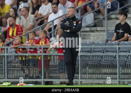 Kielce, Pologne. 24 juillet 2023. L'entraîneur Kamil Kuzera de Korona Kielce vu lors du match de football polonais PKO Ekstraklasa League 2023/2024 entre Korona Kielce et Slask Wroclaw au stade Kielce Suzuki Arena. Score final ; Korona Kielce 1:1 Slask Wroclaw. (Photo Grzegorz Wajda/SOPA Images/Sipa USA) crédit : SIPA USA/Alamy Live News Banque D'Images